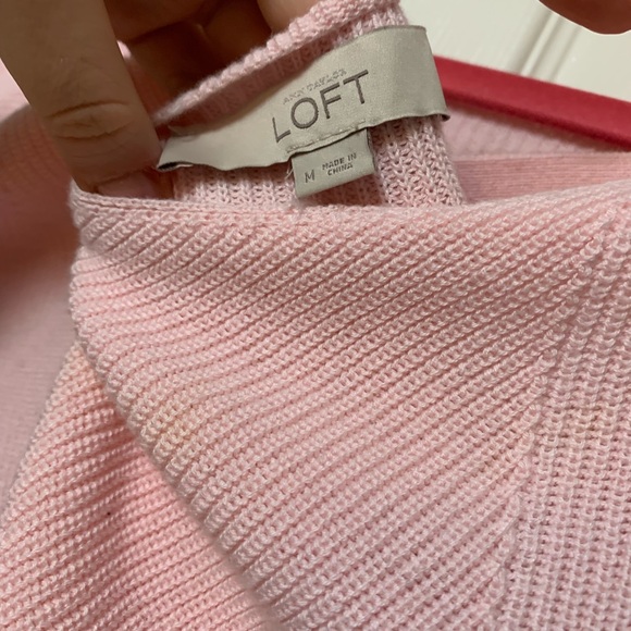 Pink bell sleeve sweater - Picture 4 of 4